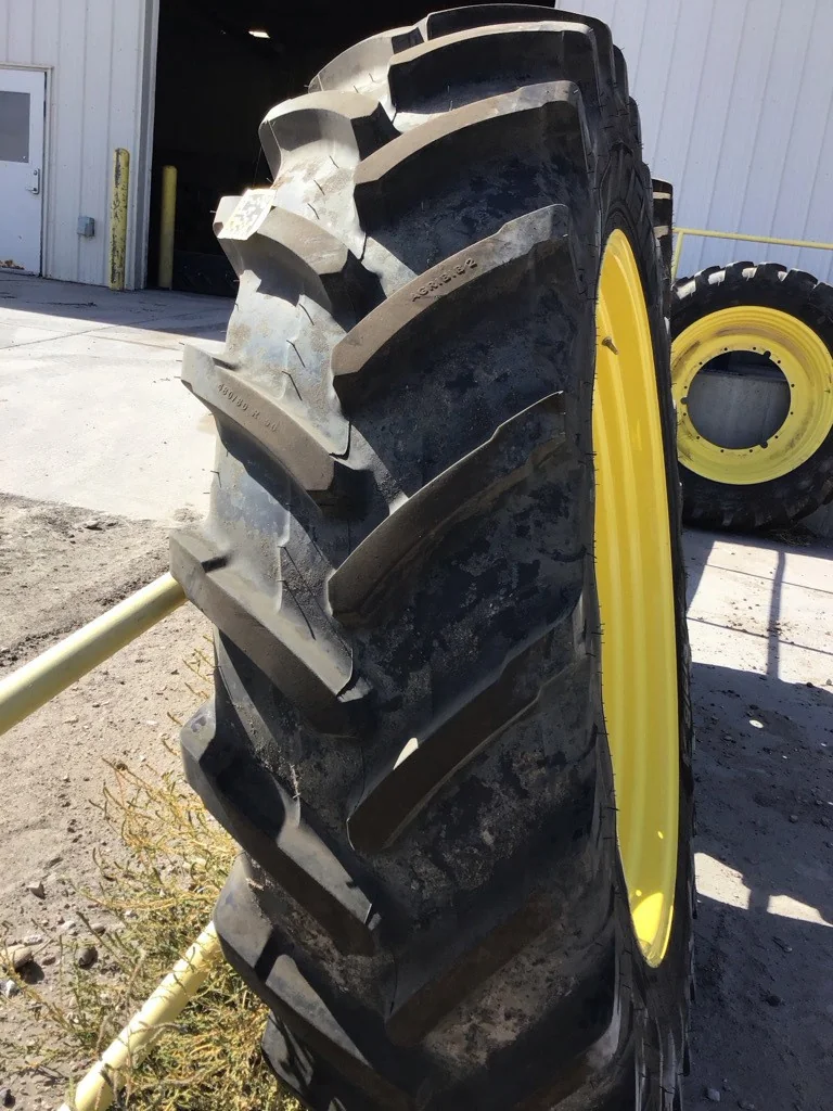Used 480/80R50 159A89 Michelin Agribib 2 TL R-1W 90-95% On 15 x 50 (10-13.19-11.07) JD Dual wheel image 3