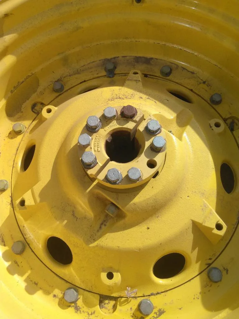 Used Solid Cast Disc (12-32.037) With 3.75 Axle Center image 2