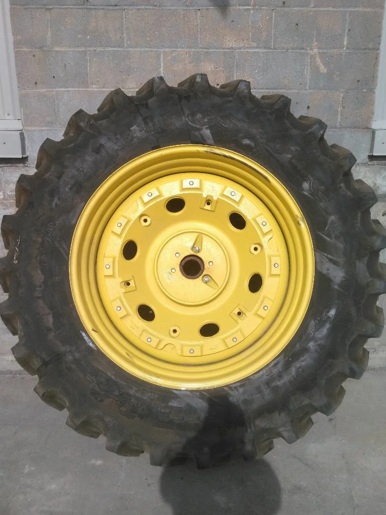 Take-Off 480/80R42 151B Firestone Deep Tread TL R-1W 95-100% On 16 x 46 (12-32.047-30.078) R&R Wheel