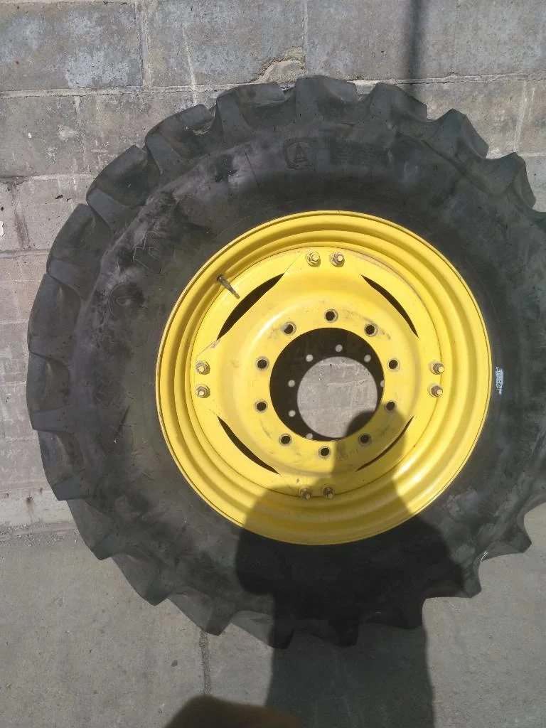 Take-Off 380/85R30 135B Fireston RAT FWD TL R-1W 95-100% On 12 x 30 (10-13.09-11.07) 4/2 Rail/Disc