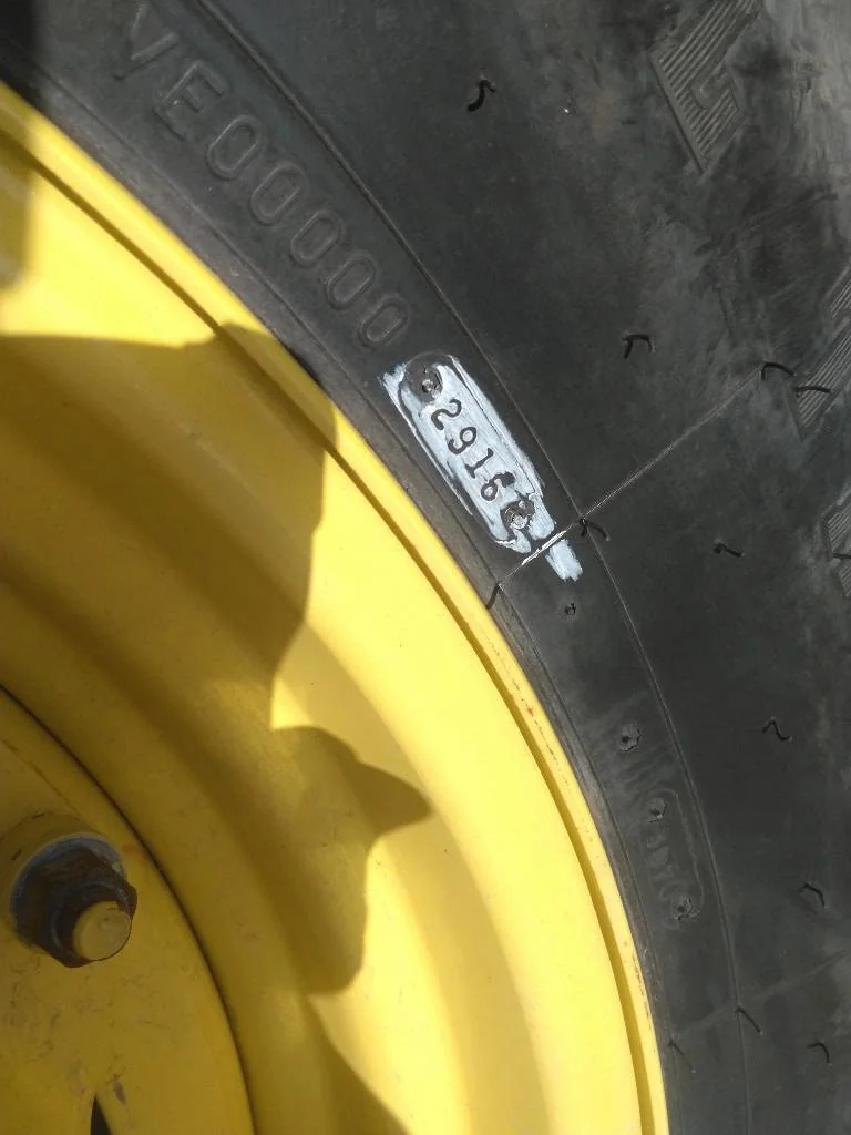Take-Off 380/85R30 135B Fireston RAT FWD TL R-1W 95-100% On 12 x 30 (10-13.09-11.07) 4/2 Rail/Disc image 3
