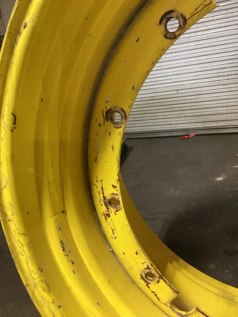 Used 20 x 42 Titan (12-32.047-30.078) JD Rim & Rail Wheel (Paint in poor condition) image 2