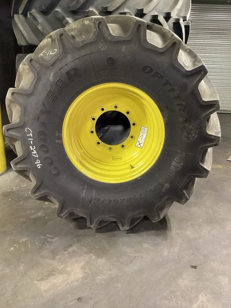 Take-Off VF620/75R26 CFO 178D Goodyear Optitrac TL R-1W 95-100% On 20 x 26 (10-13.19-11.07) Solid