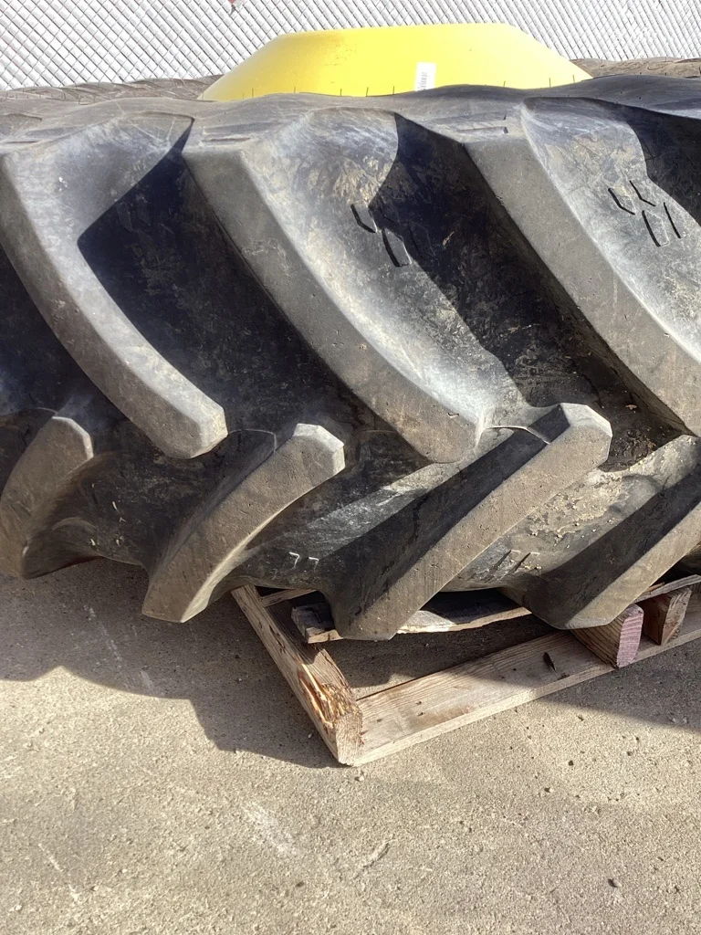 Used 580/85R42 166A8 Alliance AgriTraction TL R-1W 85-90% On 18 x 42 20-13.19-11.07 Dolly Dual Wheel image 2