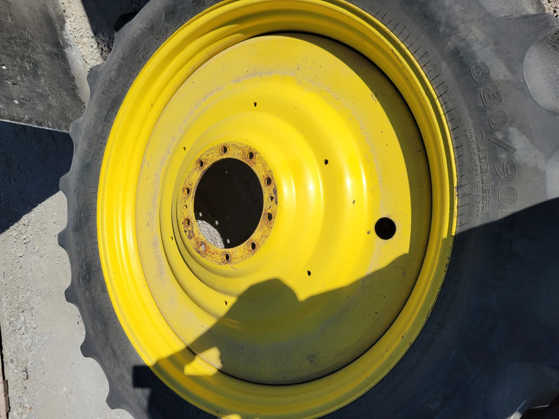 Used 12 x 50 Titan (10-13.19-11.07) John Deere Dual Wheel (Mild Rust, Paint Fair)