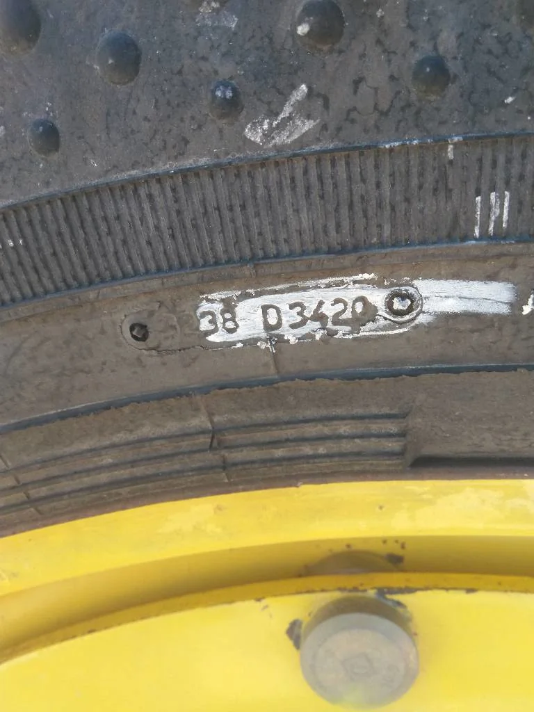 Used 320/85R38 143D Alliance Agristar ll TL R-1W 75-80% On 10 x 38 (12-16.732-14.620) R&R/Disc