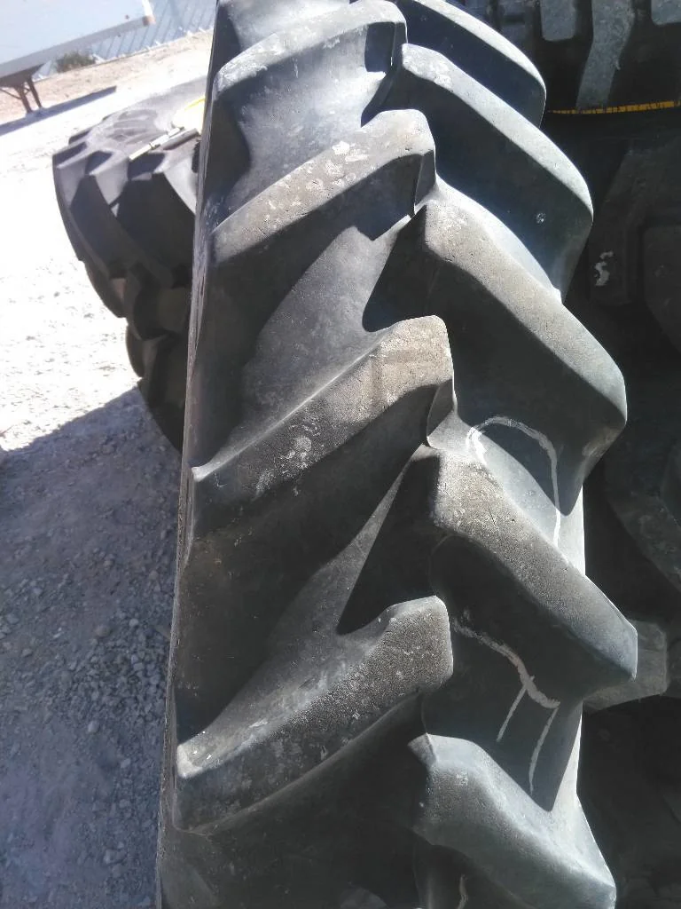 Used 320/85R38 138A8 Titan TT49V TL R-1W 75-80% On 10 x 38 (10-13.19-11.07) R&R/Disc image 3