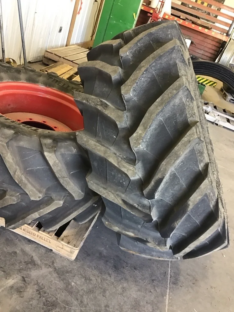 Take-Off 600/60R28 147D Trelleborg TM800 TL R-1W 95-100%On 18 x 28 (10-13.19-11.07) Solid Wheel image 2