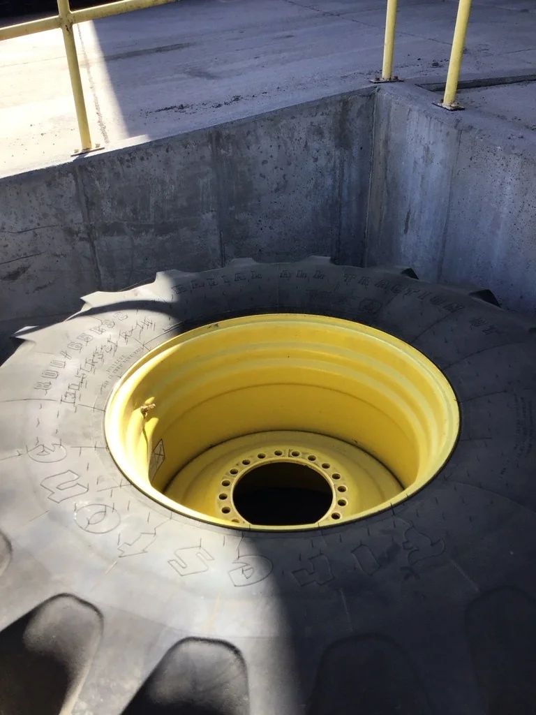 Take-Off 800/65R32 172D Firestone RAT DT TL R-1W 95-100% On 27 x 32 (20-13.19-11.07)JD Combine Wheel image 3