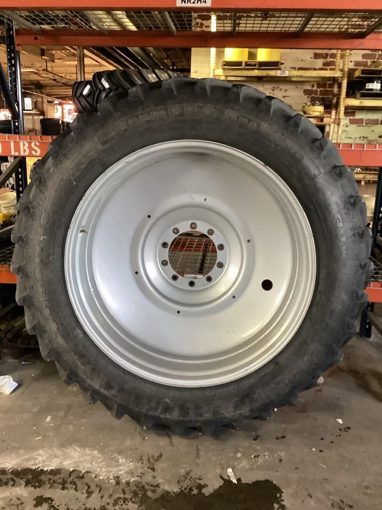 Used 380/90R46 163A8 Alliance Farm Pro Radial 90 TL R-1W 70-75% On 13 x 46 (10-13.19-11.07) CIH Dual