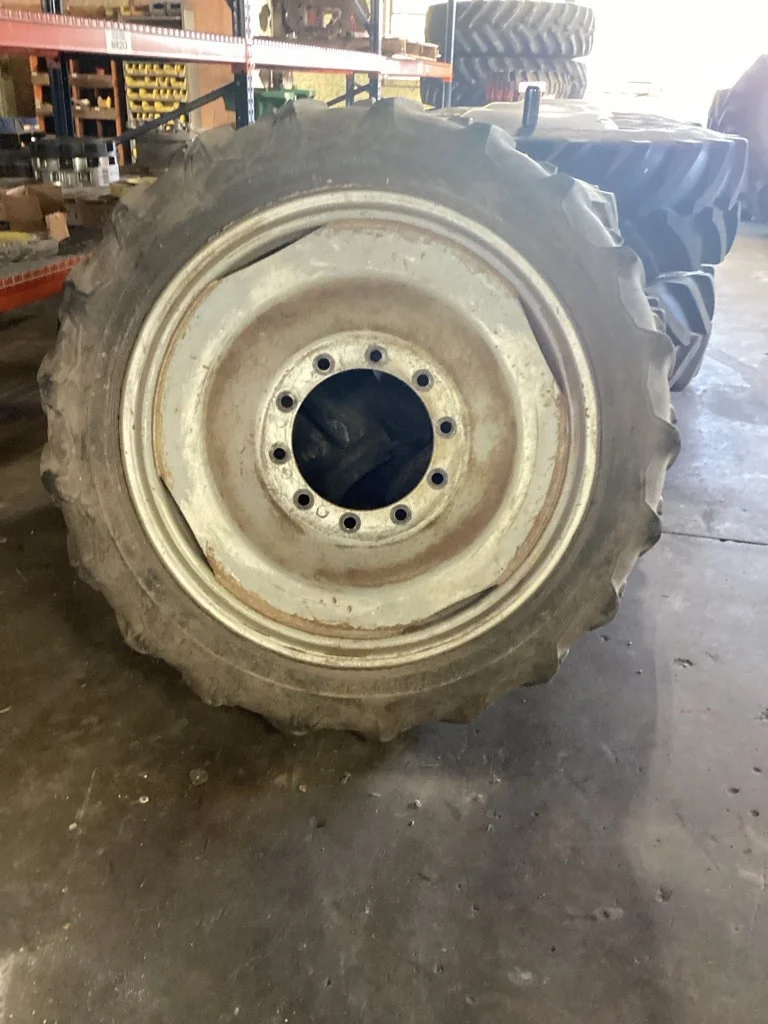 Used 11.2-36 4PLY Firestone Field & Road TT R-1 60-65% On 10 x 36 (10-13.19-11.07) Dual Wheel image 2