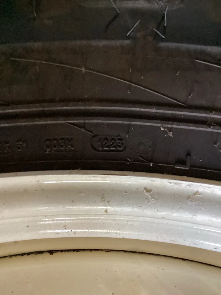Take-Off IF320/90R50 158A8 Michelin Agribib TL R-1W 95-100% On 10 x 50 (8-10.82-8.78) R&R/Disc image 3