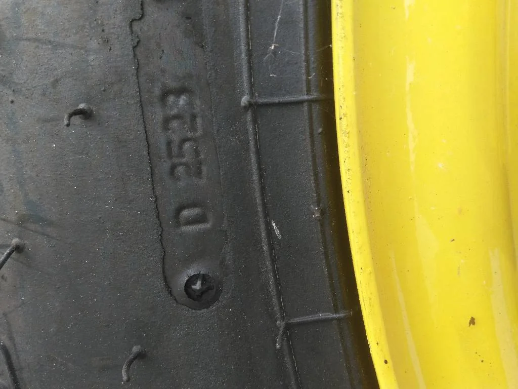 Take-Off 440/80-24 138A8 Galaxy Super Industrial Lug TL R-4 95-100% On 15 x 24 (8-8-6) Implement JD image 4