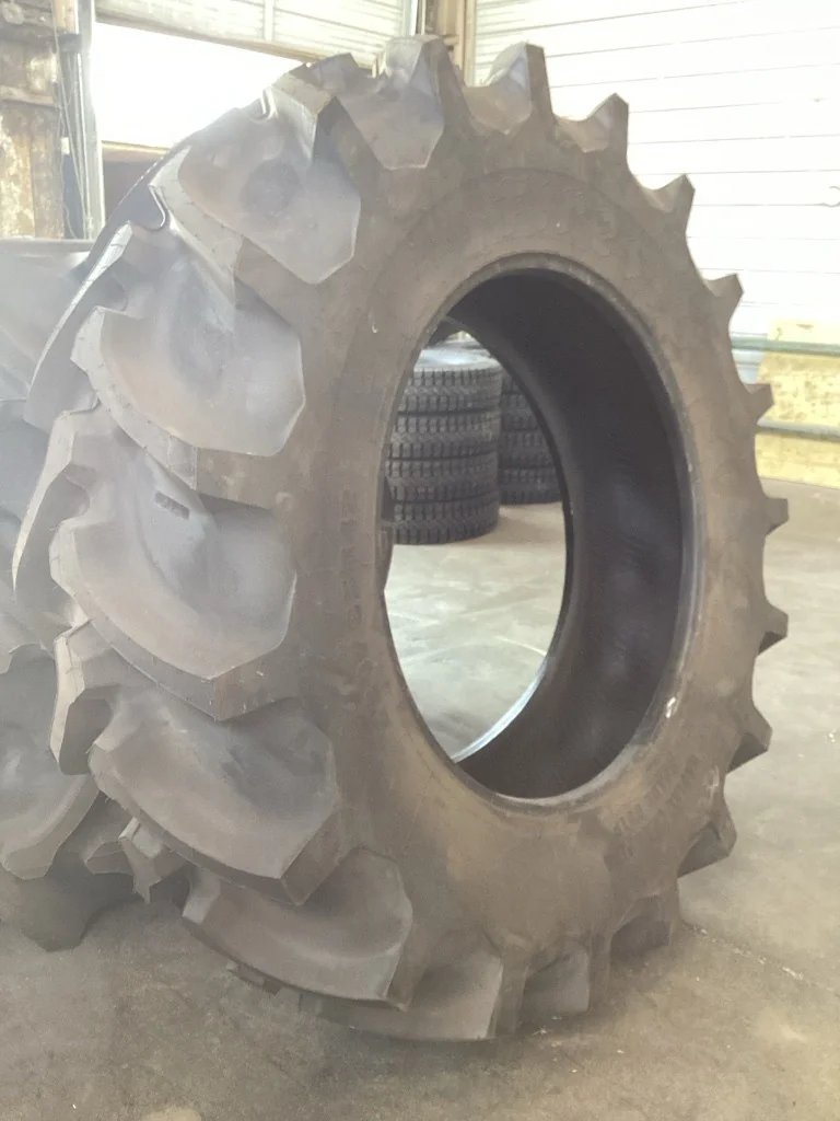 Take-Off 520/85R42 165A8 Firestone Radial Champion Spade Grip TL R-2 95-100% image 2