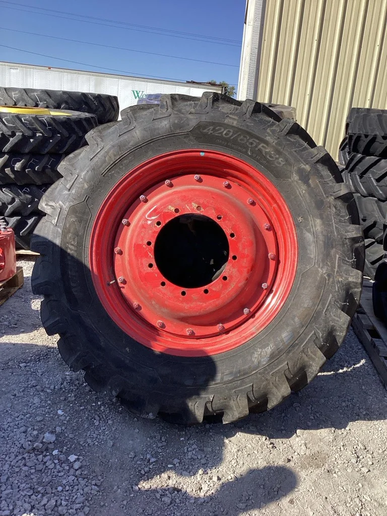 Take-Off 420/85R38 149A8 Michelin Agribib2 TL R-1W 95-100% On 13 x 38 (12-16.732-14.620) R&R/Disc