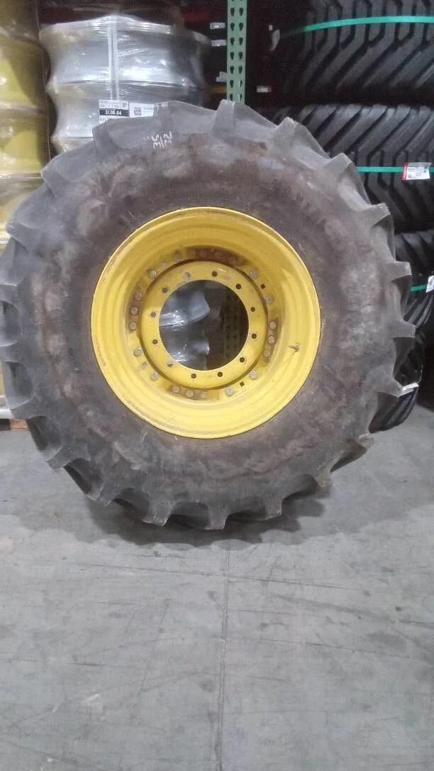 Take-Off 600/70R30 152B Firestone RAT DT TL R-1W 95-100% On 20 x 30 (12-16.732-14.620) 3 Bolt Waffle