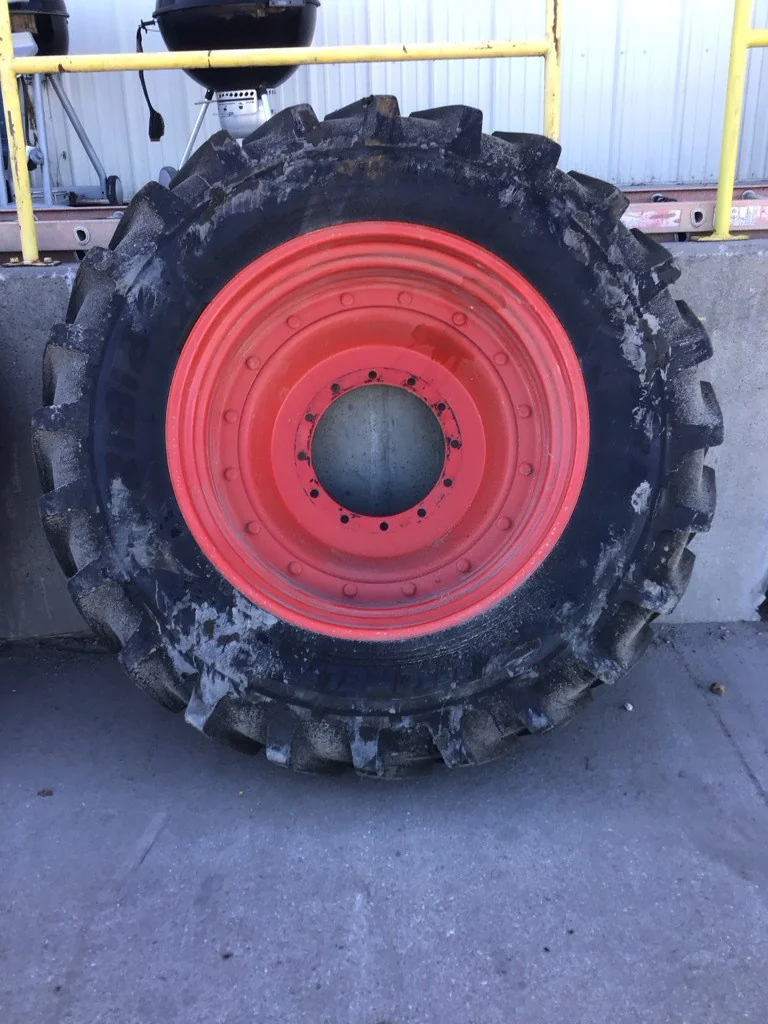 Used 380/95R38 147A8 Michelin AGRIBIB TL R-1 75-80% On 13 x 38 (12-16.732-14.620) R&R Wheel/Disc image 2