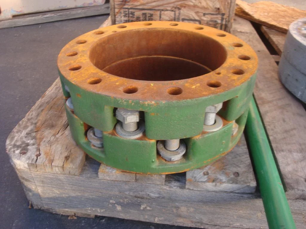 USED 2.375" JD OEM EXTENSION 8-10.82 W/ HARDWARE (20MM)