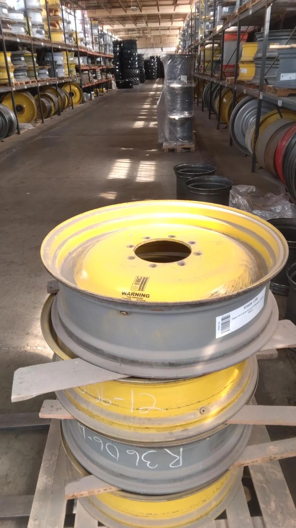 Used 10 X 34 8-10.82-8.78 Sprayer Yellow Wheel image 2