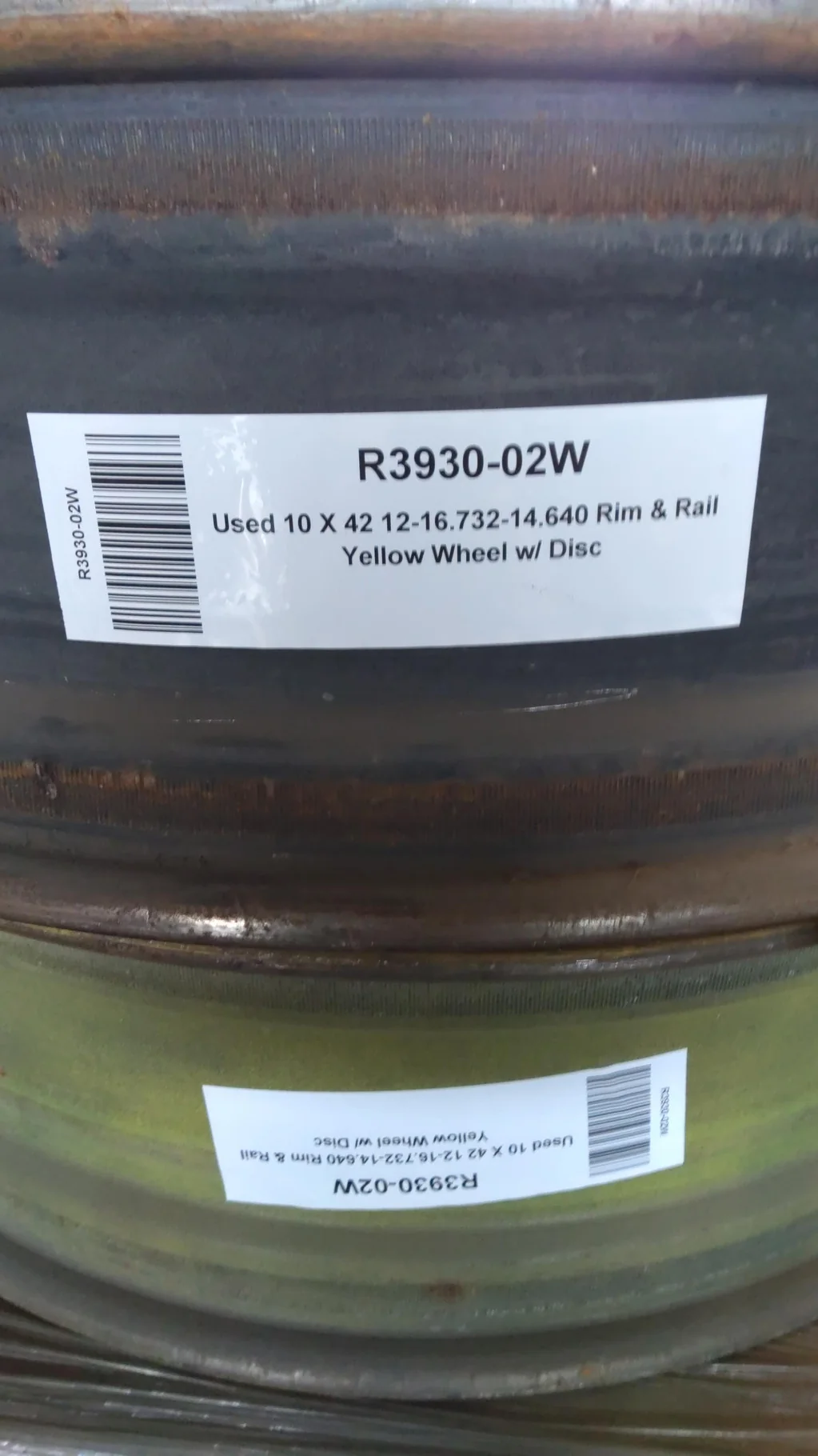 Used 10 X 42 12-16.732-14.640 Rim & Rail Yellow Wheel w/ Disc image 3