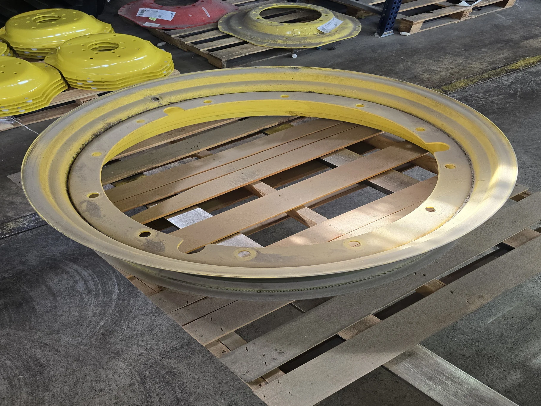 Used 10 X 38 12-32.04-30.17-2.81I Rim & Rail Yellow Wheel image 2