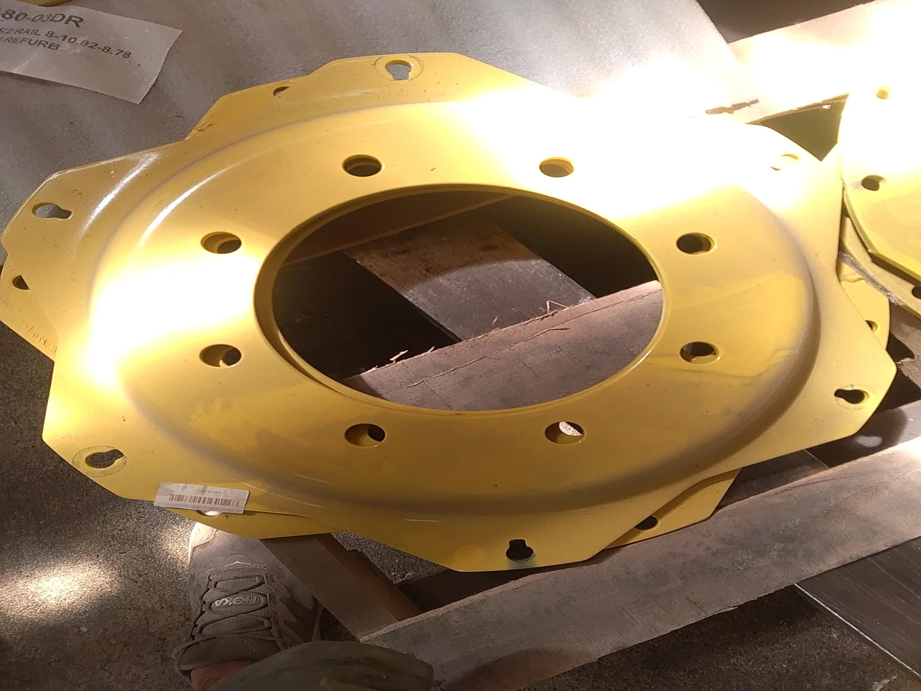 Discs 24" 8-10.82-8.78 (2.95" DRAW) 6 Clamp Yellow Refurb