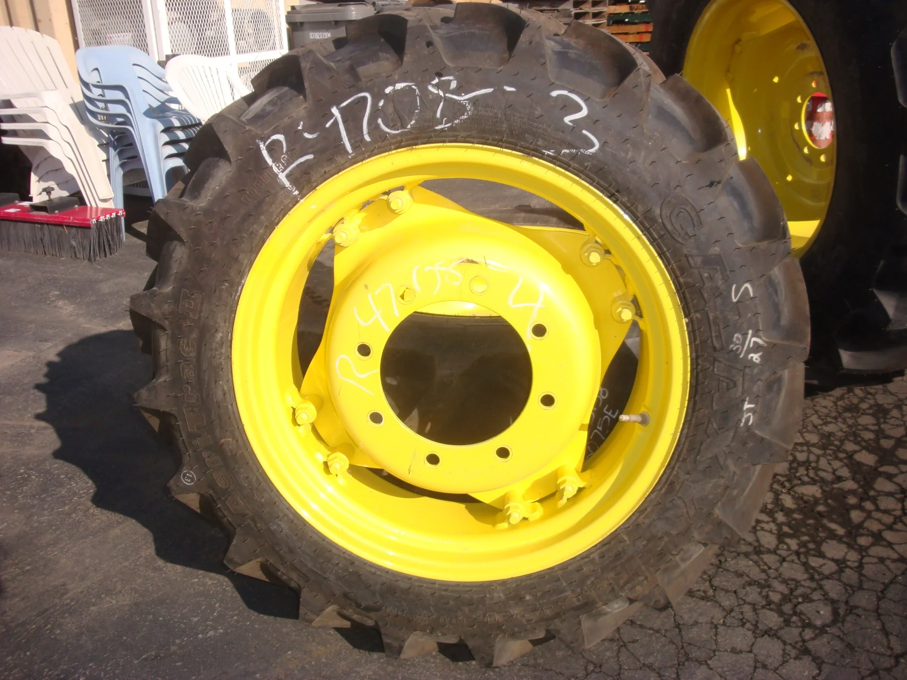 TAKE-OFF 8 X 24 8-10.82 WIL 4/2 CLAMP YELLOW WHEEL