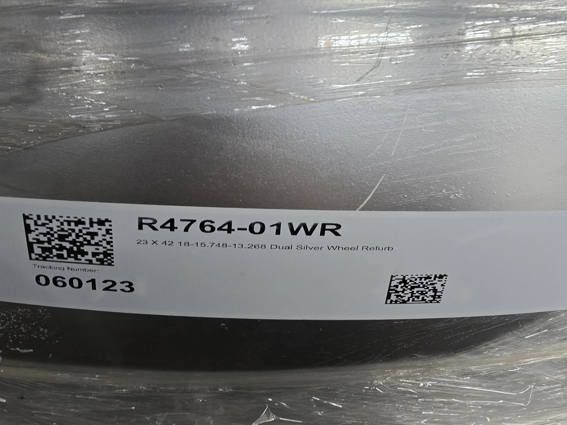 23 X 42 18-15.748-13.268 Dual Silver Wheel Refurb image 3