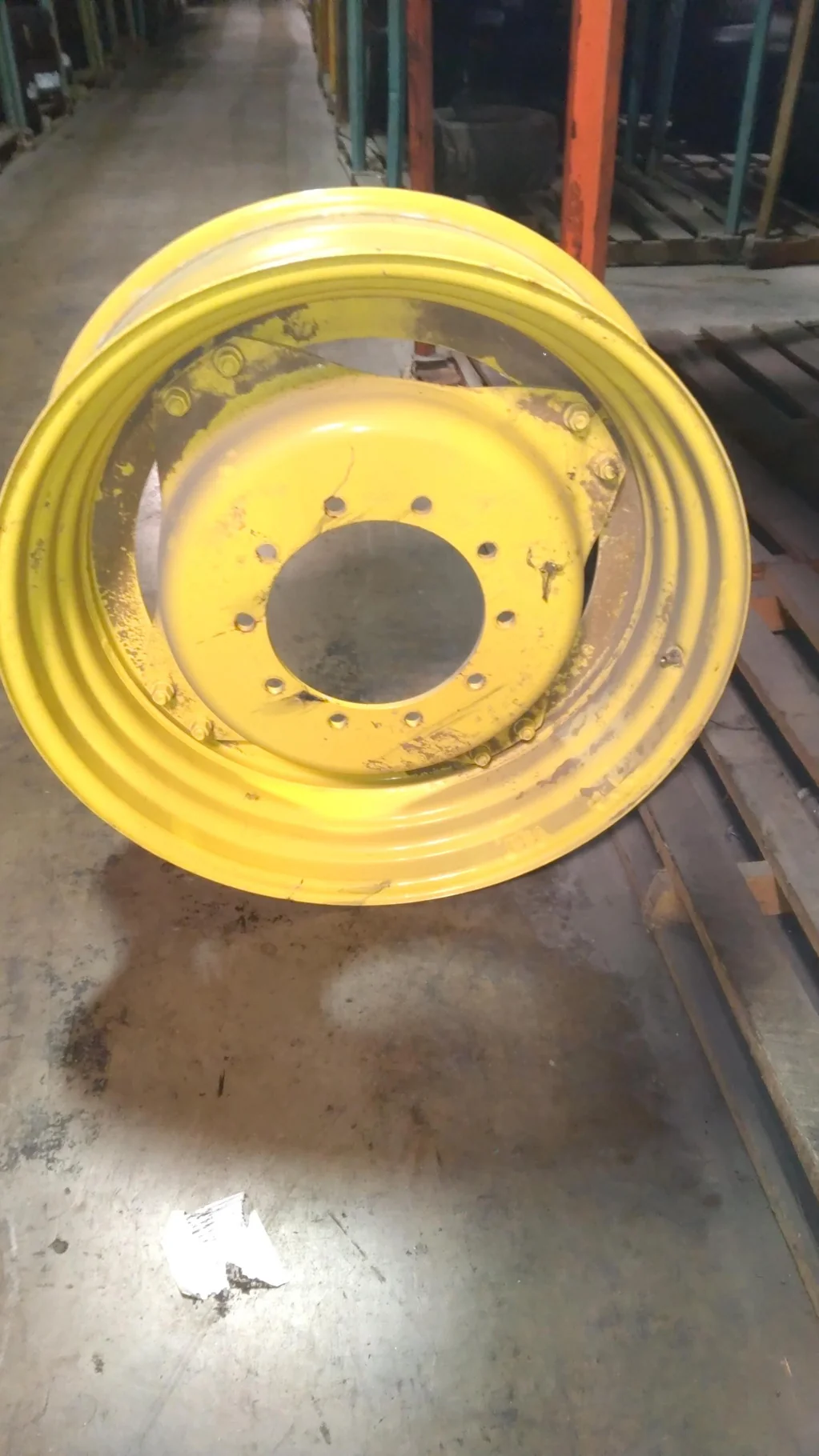 Take-Off 10 X 34 GKN 10-13.19-11.07 4/2 Clamp Yellow Wheel w/ Disc image 2