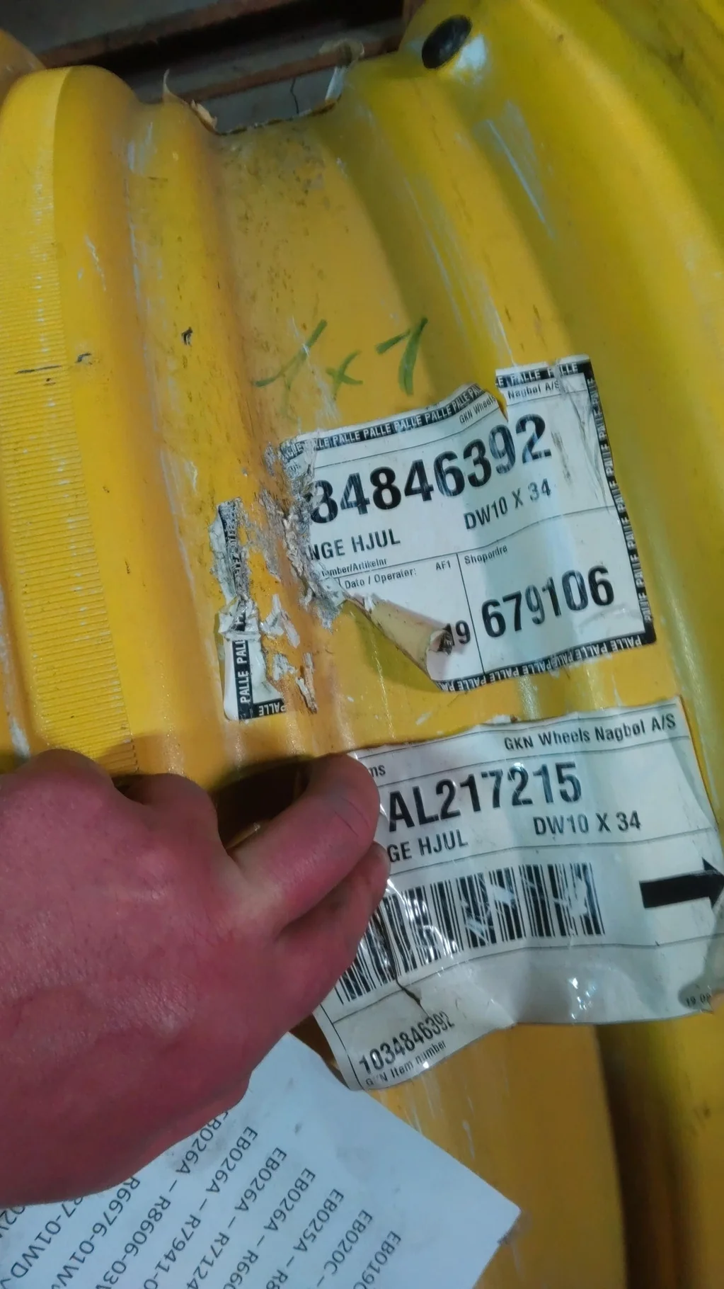 Take-Off 10 X 34 GKN 10-13.19-11.07 4/2 Clamp Yellow Wheel w/ Disc image 4