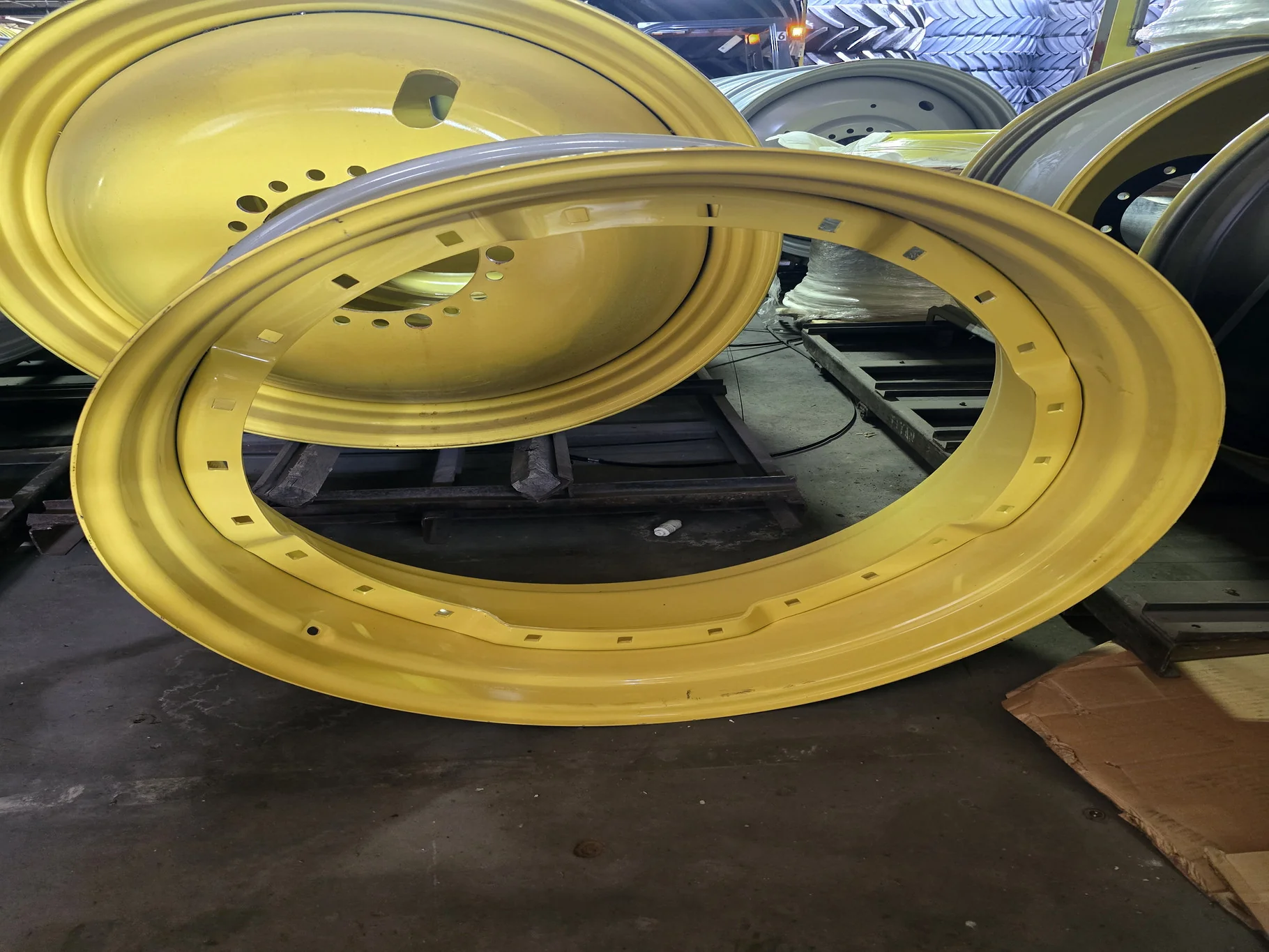 15 X 38 24-23.250 3 Bolt Waffle Yellow Wheel Refurb