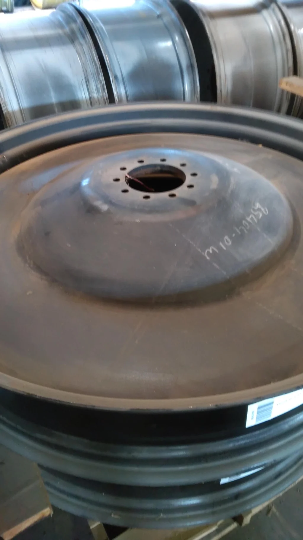 Used 10 X 54 10-8.858-6.92 Sprayer Black Wheel image 3