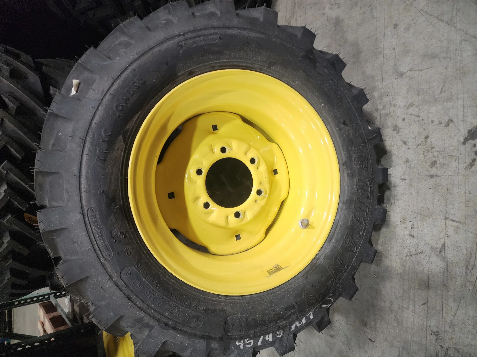 Take-Off 260/70-16.5 110A8 Titan Trac-Loader TL R-4 95-100% on 9 X 16.5 GKN 8-8-6 Solid Yellow Wheel image 4