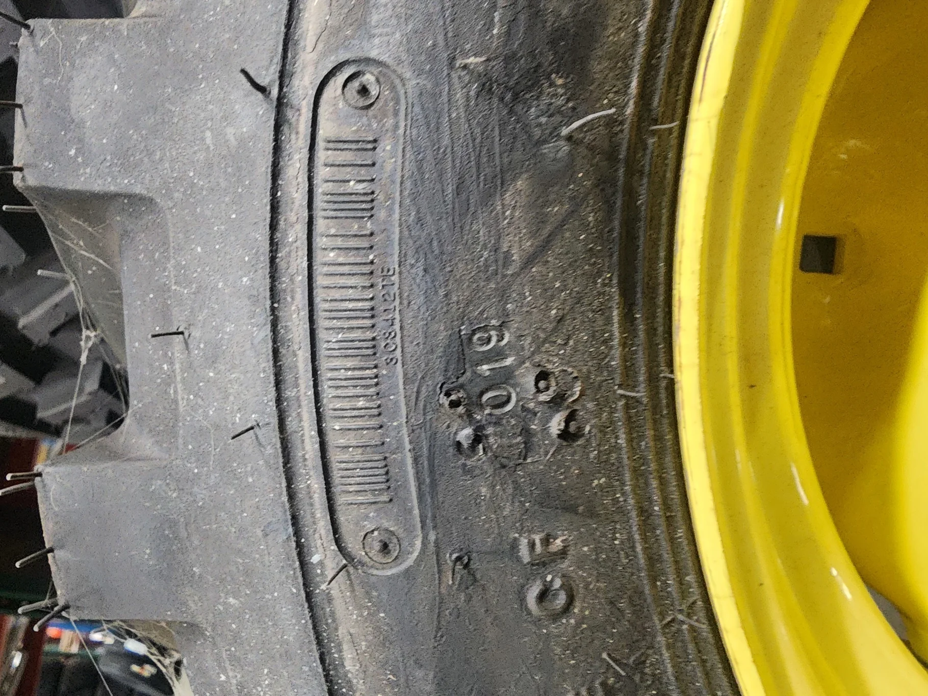 Take-Off 260/70-16.5 110A8 Titan Trac-Loader TL R-4 95-100% on 9 X 16.5 GKN 8-8-6 Solid Yellow Wheel image 5