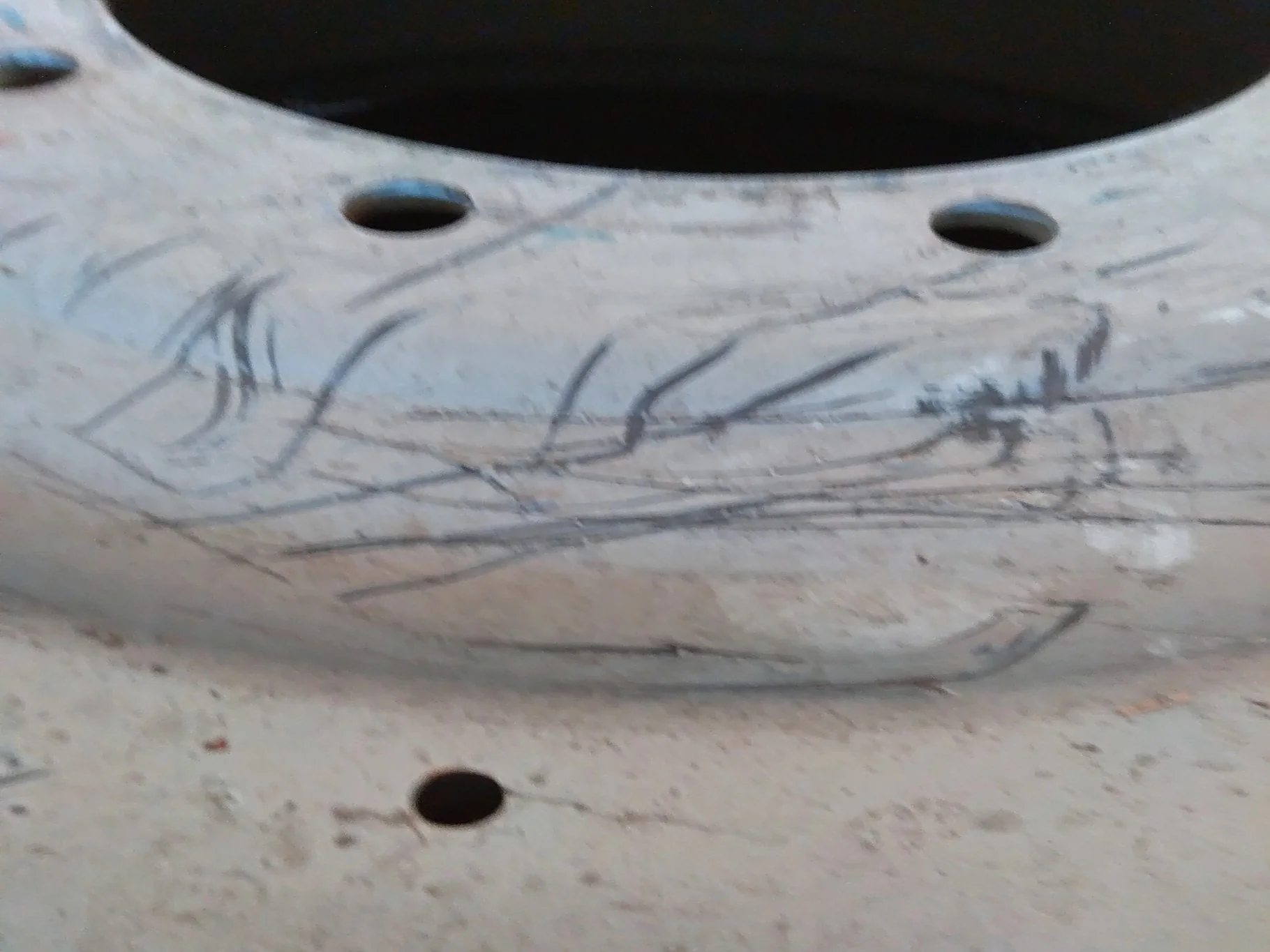 Used 18 X 42 10-13.19-11.07 Dual Off White Wheel image 2