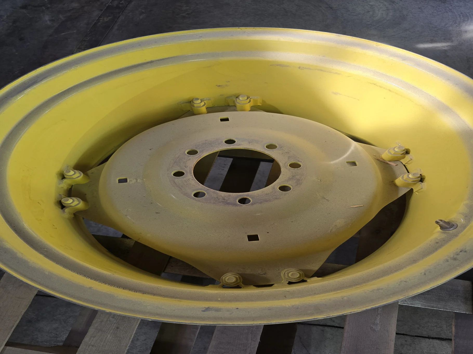 Take-Off 15 X 28 8-8-6 4/2 Clamp Yellow Wheel w/ Disc image 2