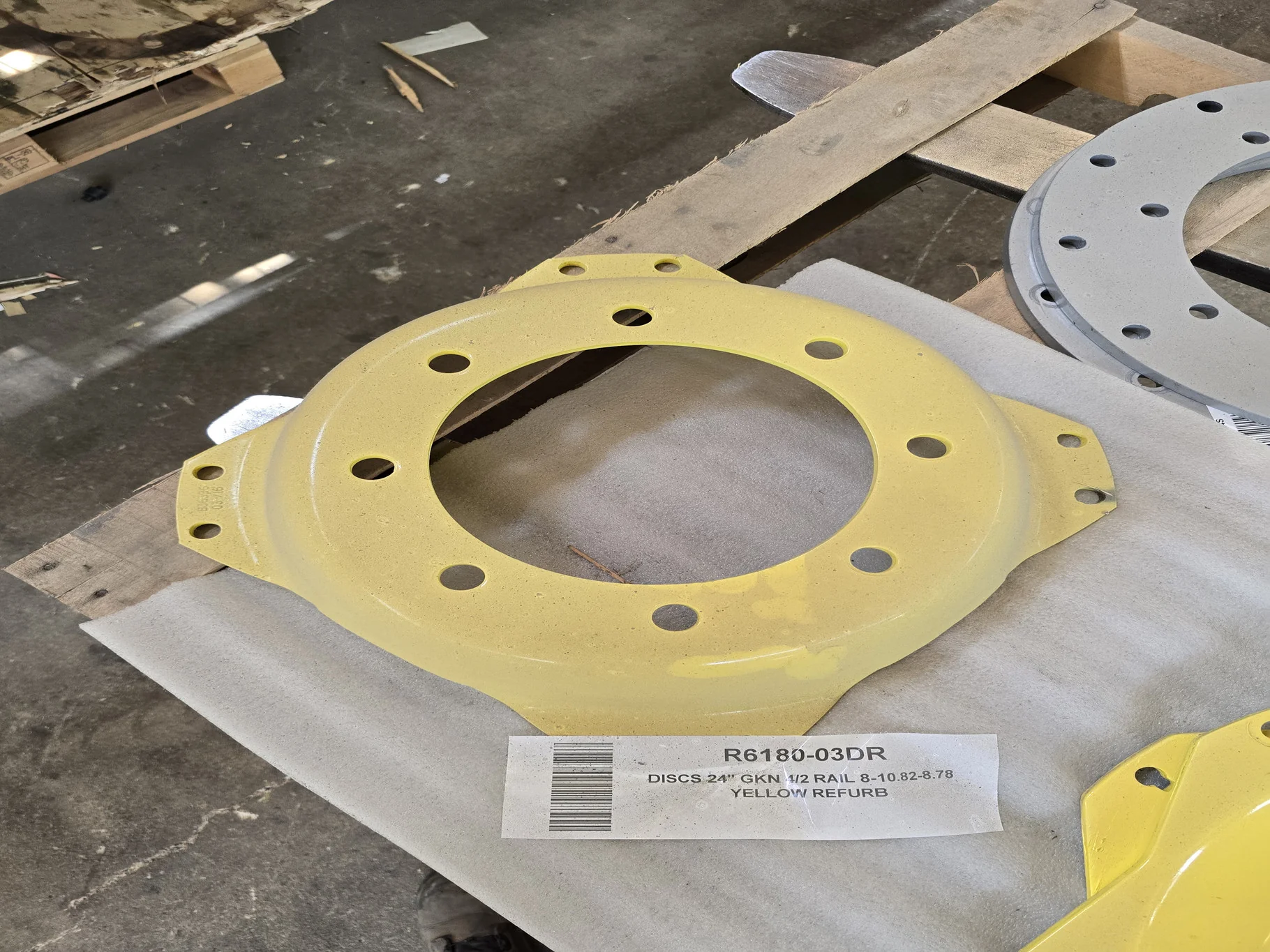 DISCS 24" GKN 4/2 RAIL 8-10.82-8.78 YELLOW REFURB
