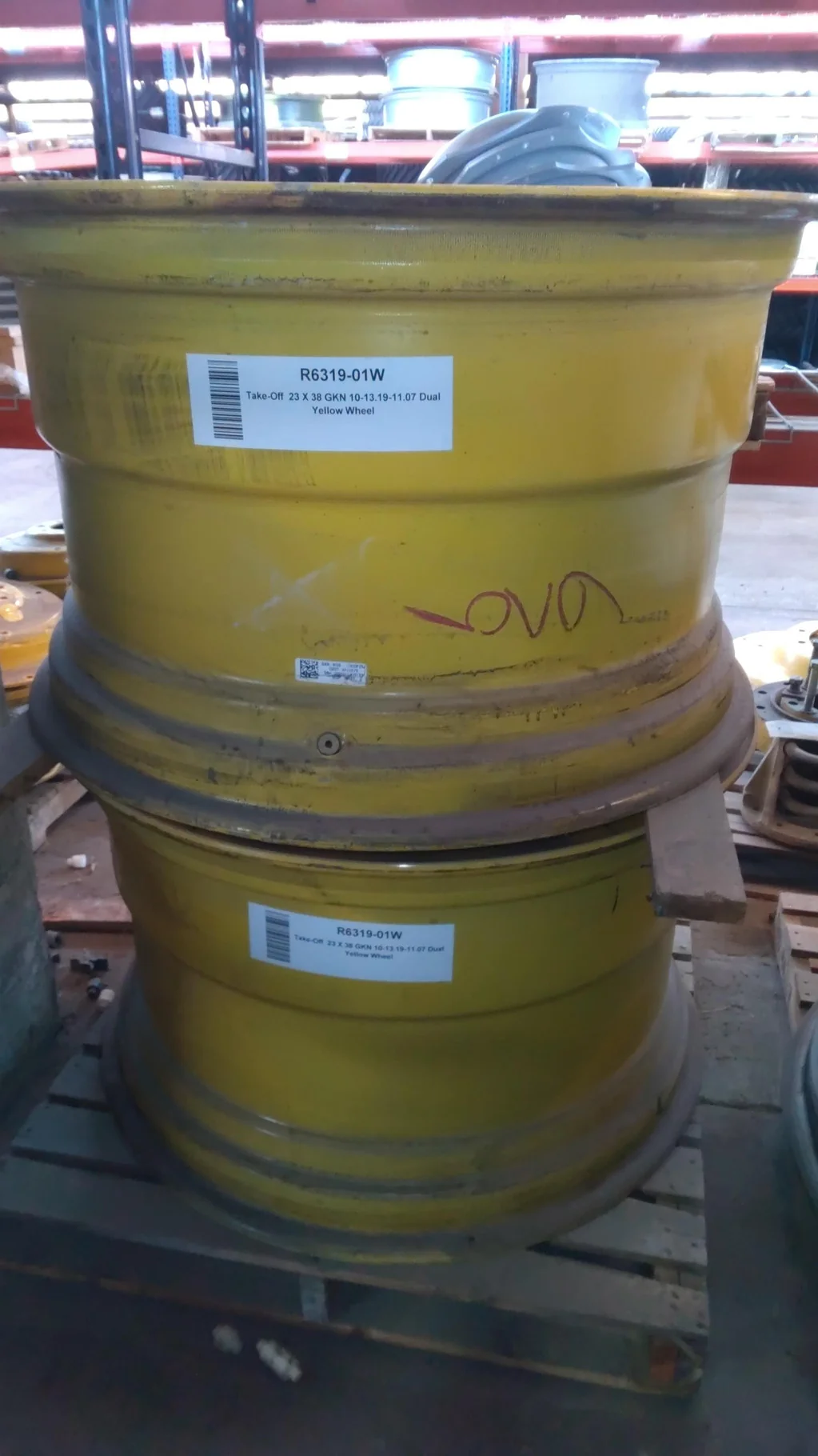 Take-Off 23 X 38 GKN 10-13.19-11.07 Dual Yellow Wheel image 2
