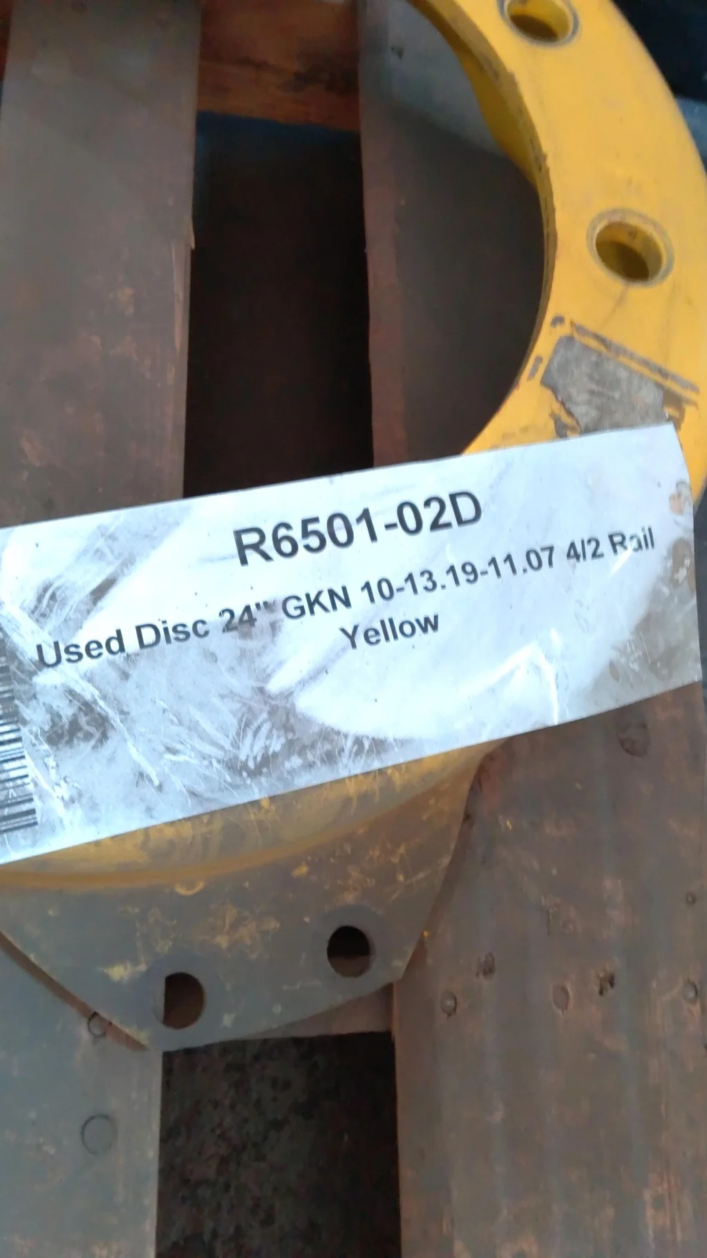 Used Discs 24" GKN 10-13.19-11.07 4/2 Rail Yellow image 2