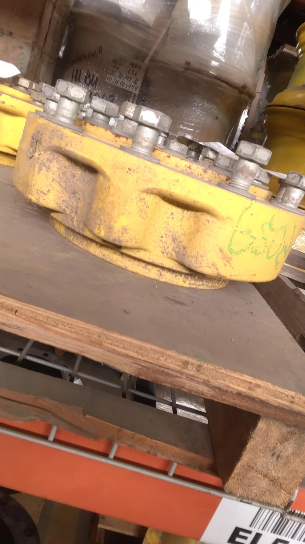 Used Hub JD 120mm 10 Bolt Yellow