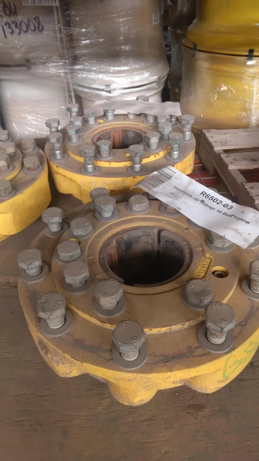 Used Hub JD 120mm 10 Bolt Yellow image 2