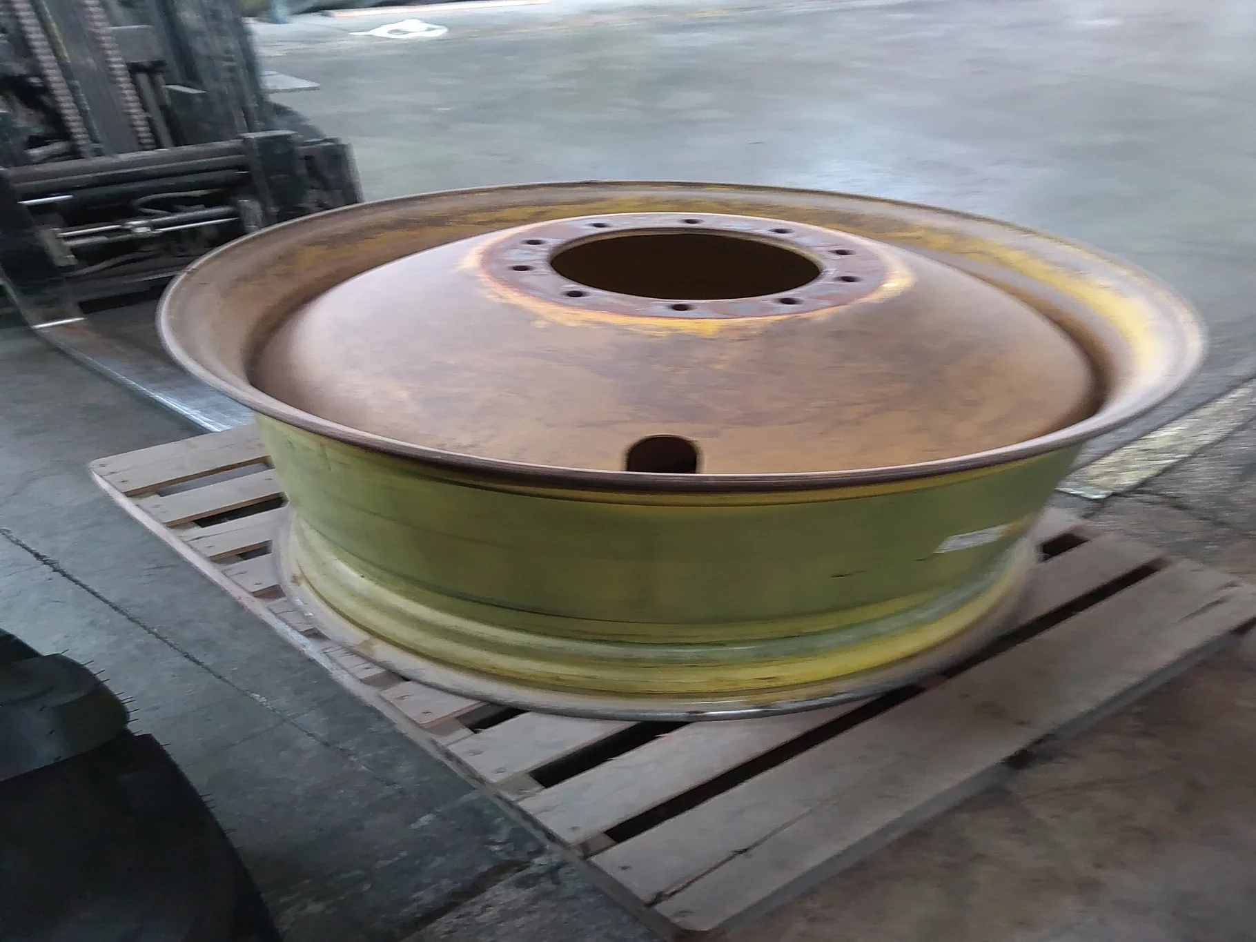 Used 23 X 38 10-13.19-11.07-14.37 Combine Yellow Wheel image 5