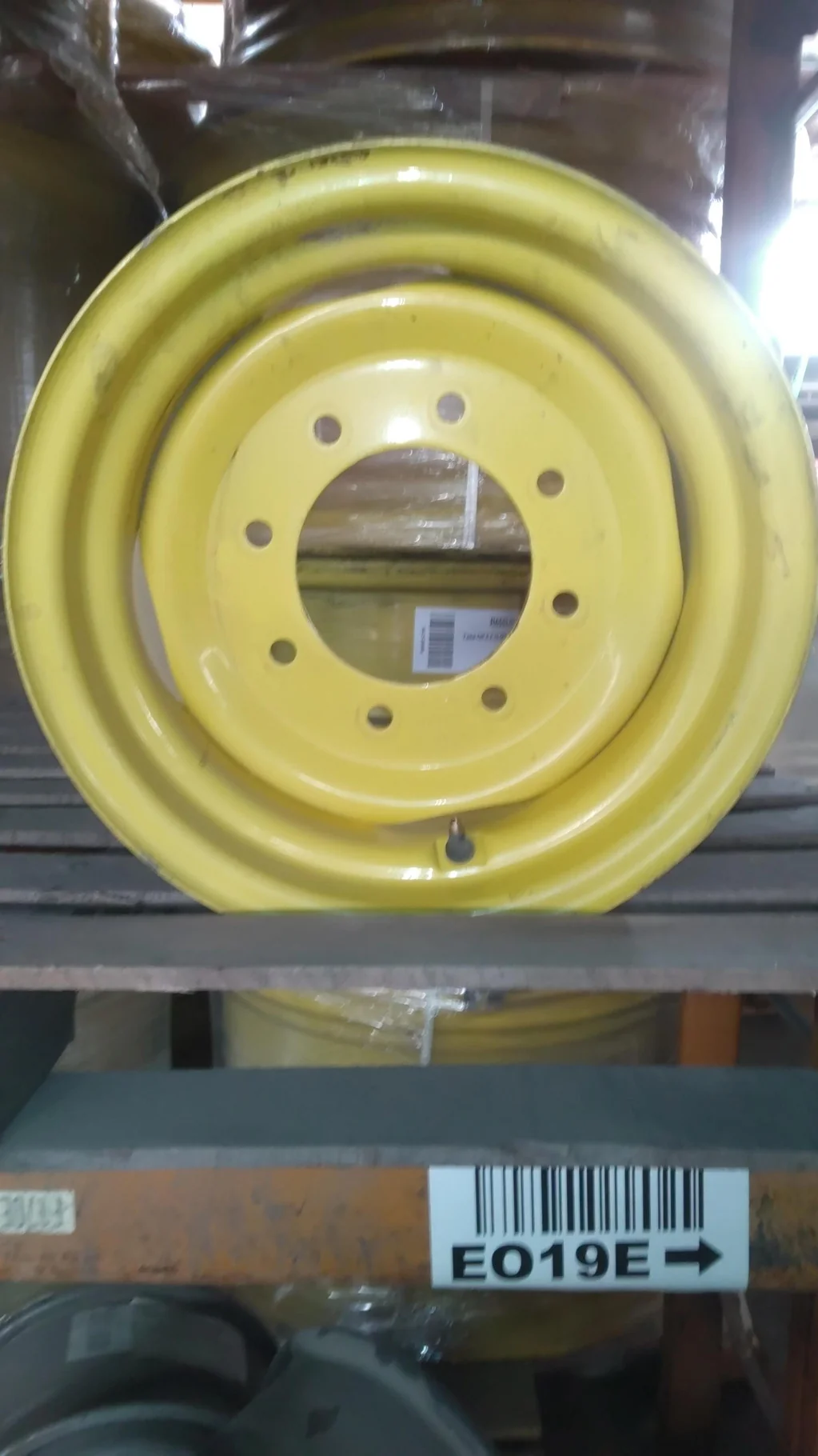 Take-Off 8 X 16 GKN 8-8-6 Solid Yellow Wheel