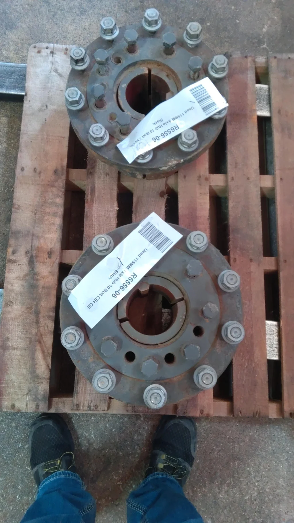 Used 115MM Axle Hub 10 Bolt CIH OE Black