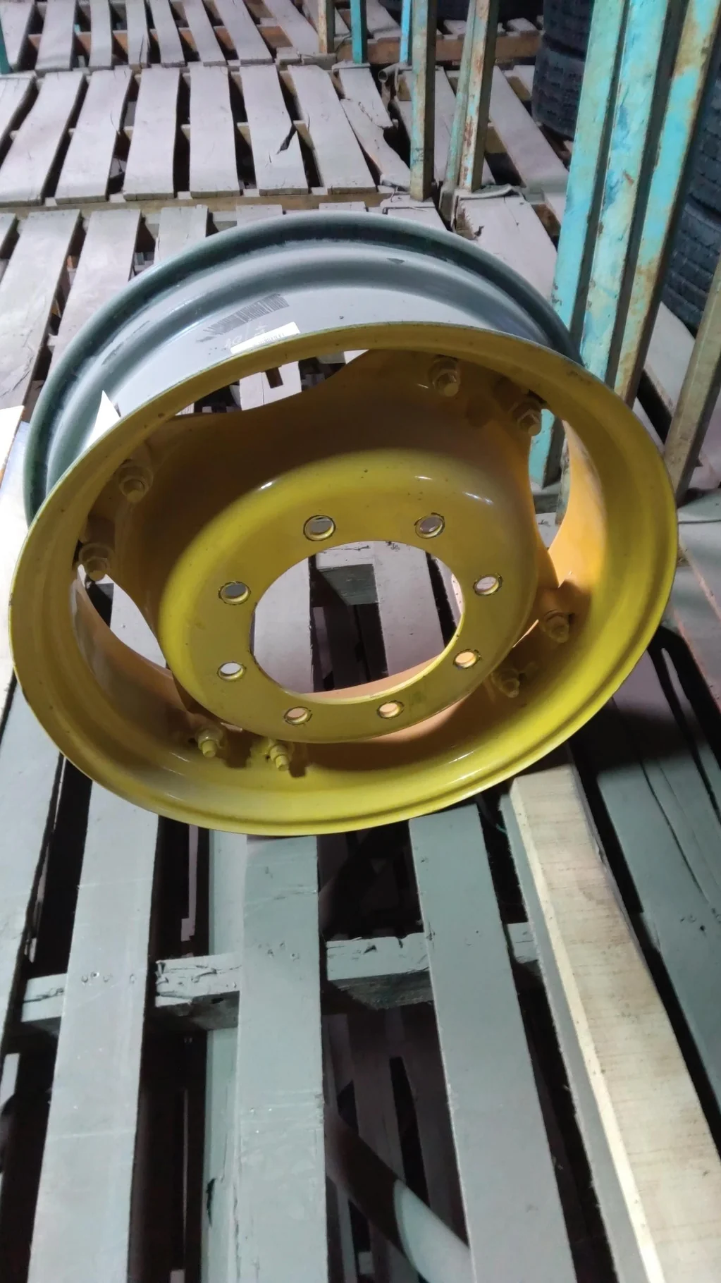 Take-Off 8 X 24 8-10.82-8.78 4/2 Clamp Yellow Wheel w/ Disc image 3