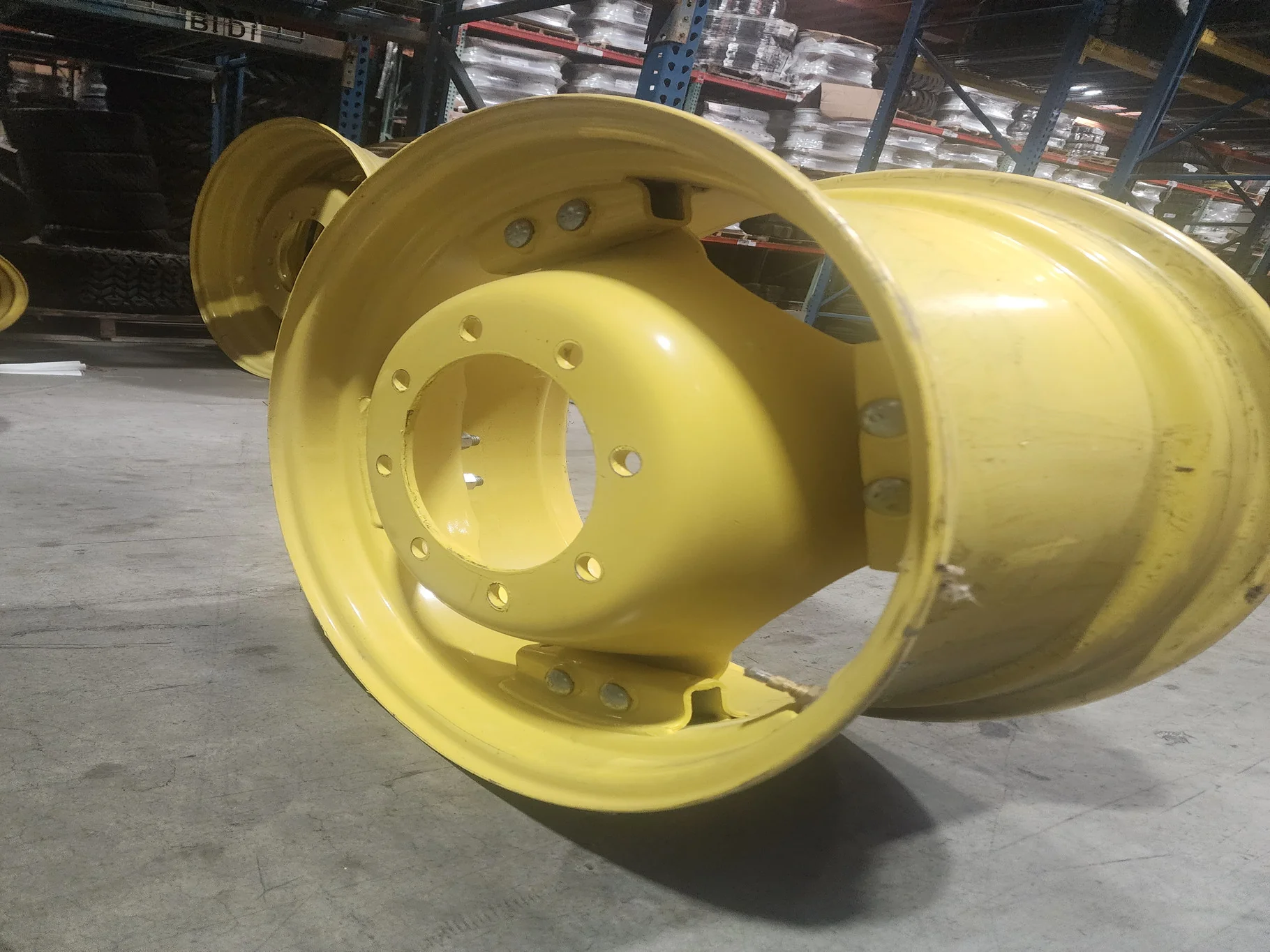 Take-Off 10 X 24 GKN 8-10.82-8.78 4/2 Clamp Yellow Wheel w/ Disc image 2