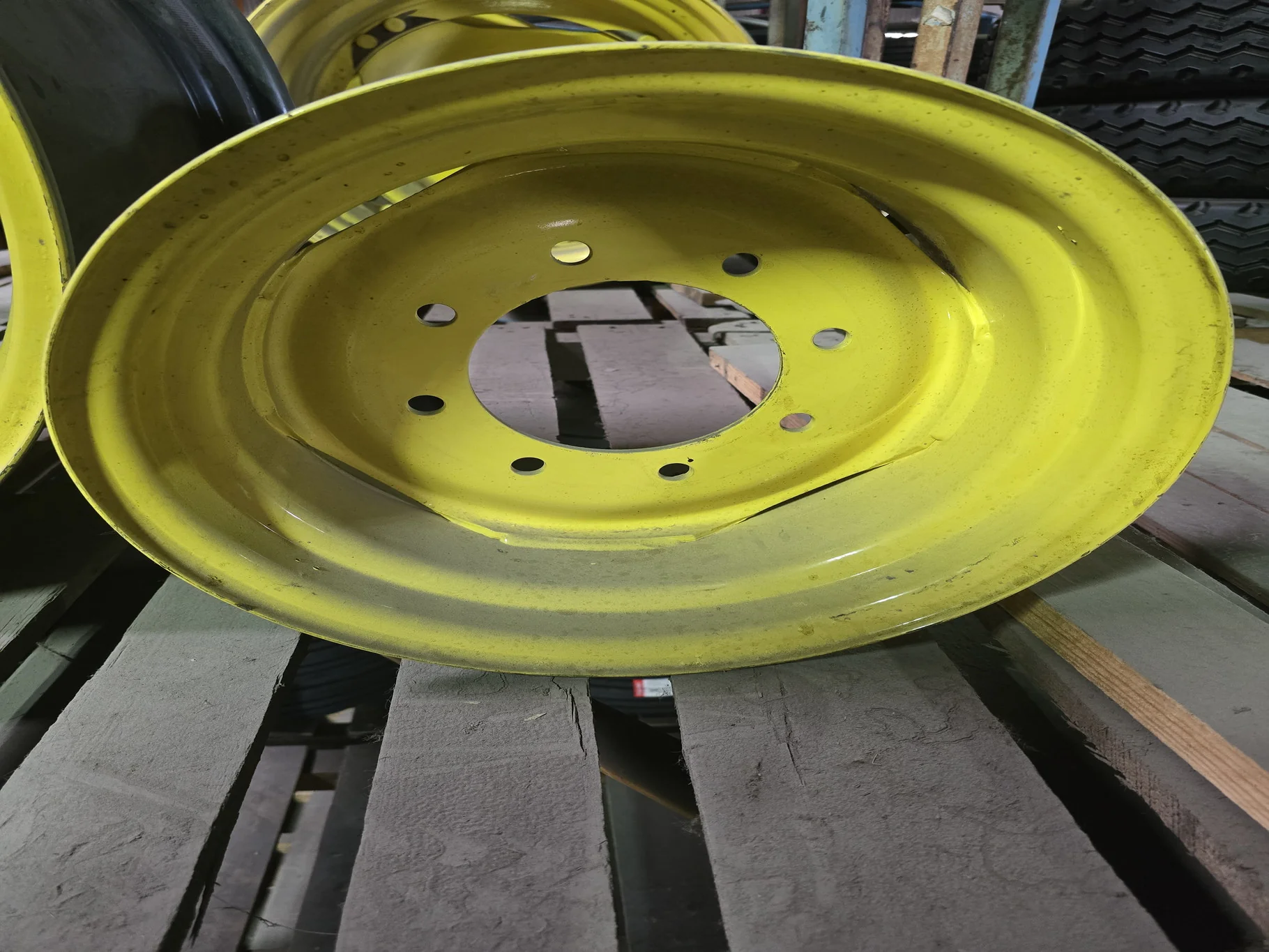 Take-Off 8 X 16 GKN 8-8-6 Solid Yellow Wheel