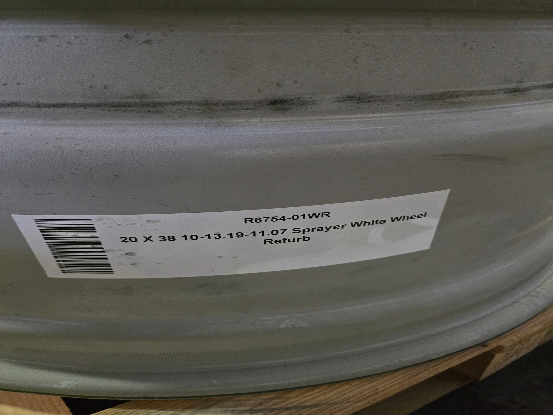 20 X 38 10-13.19-11.07 Sprayer White Wheel Refurb image 4