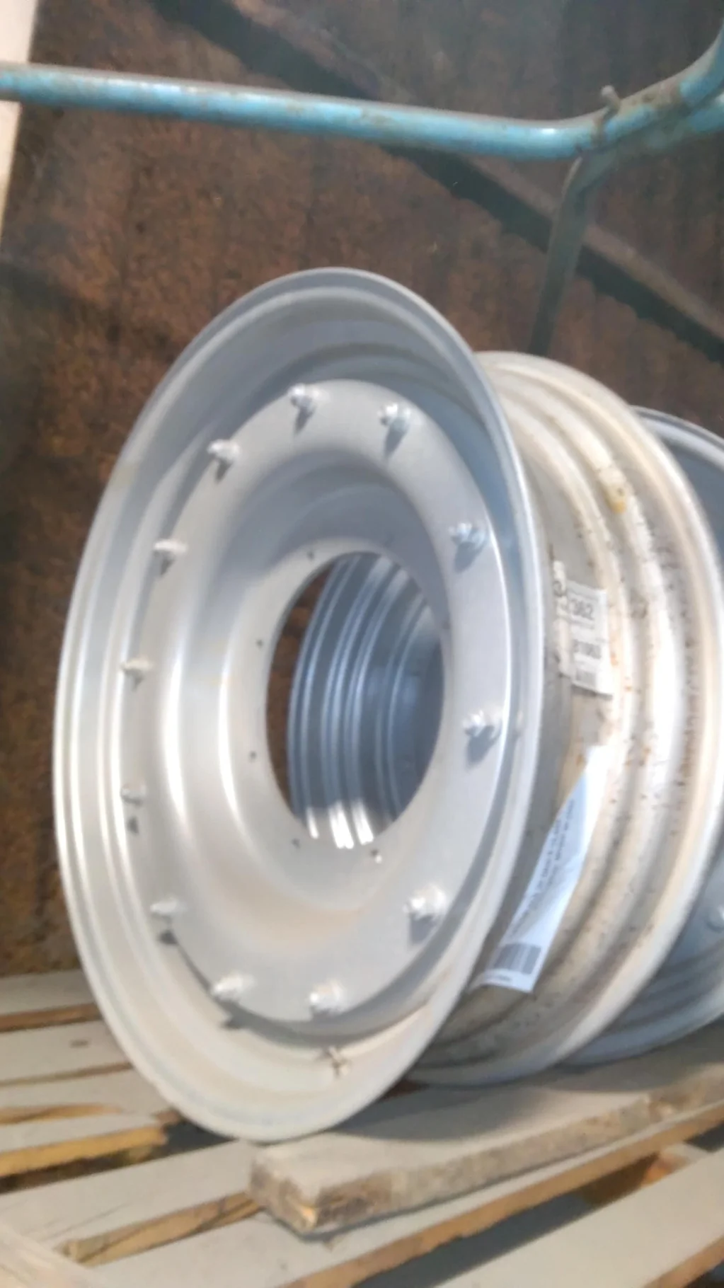 Take-Off 10 X 34 GKN 8-15.995-14.281 Rim & Rail Silver Wheel w/ Disc image 2