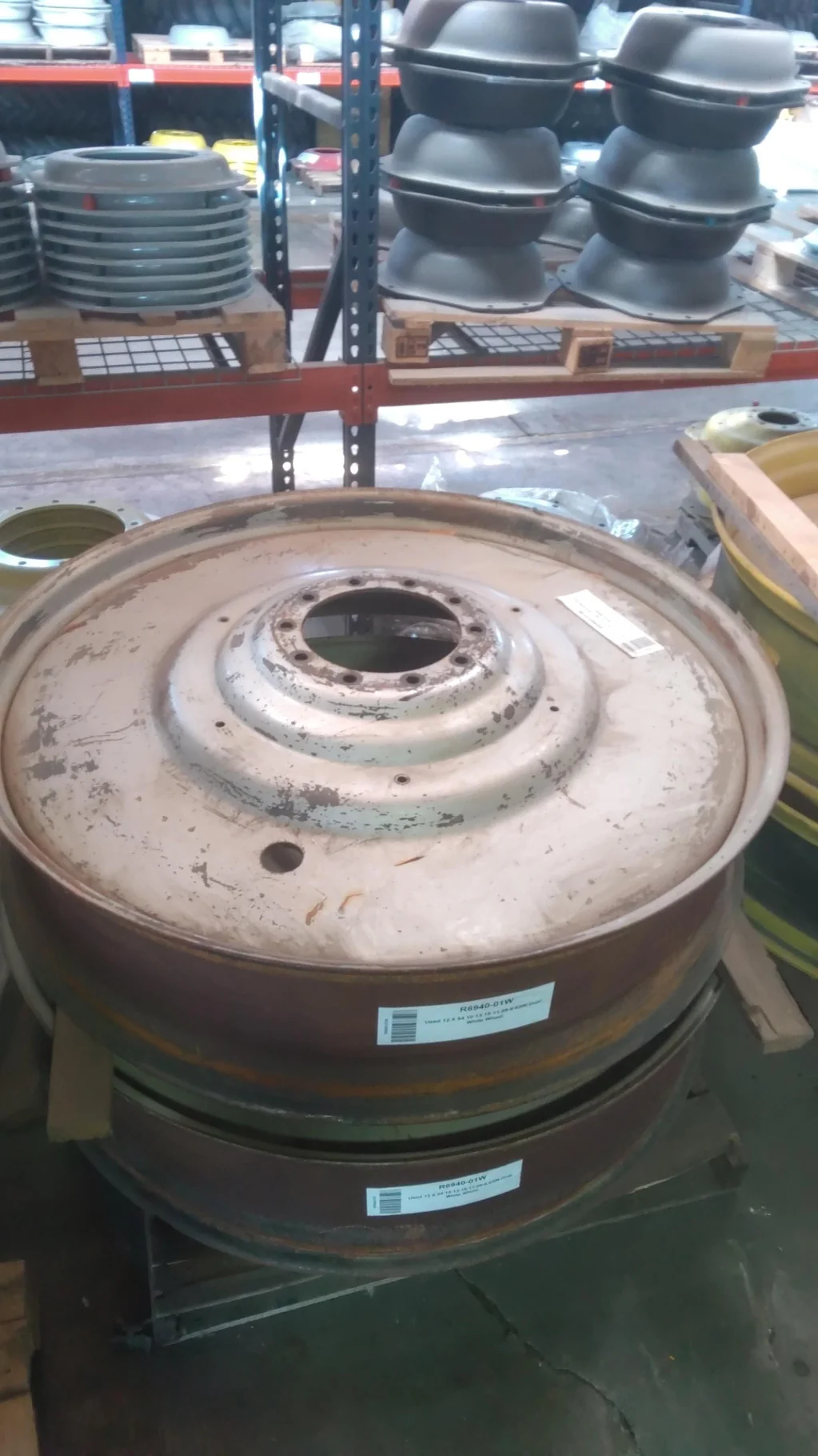 Used 12 X 54 10-13.18-11.09-8.63IN Dual White Wheel image 4